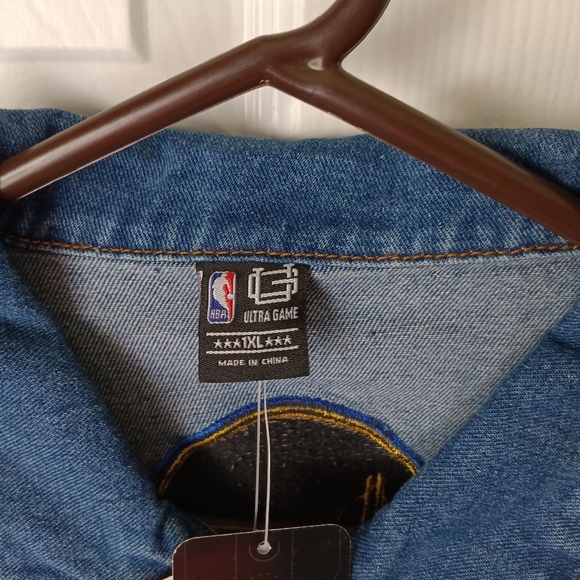 Ultra Game NBA Distressed Multi-Team Denim Patch Jean Jacket - Picture 8 of 13